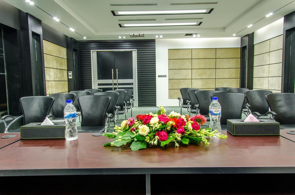 Executive Inn Дакка Екстер'єр фото